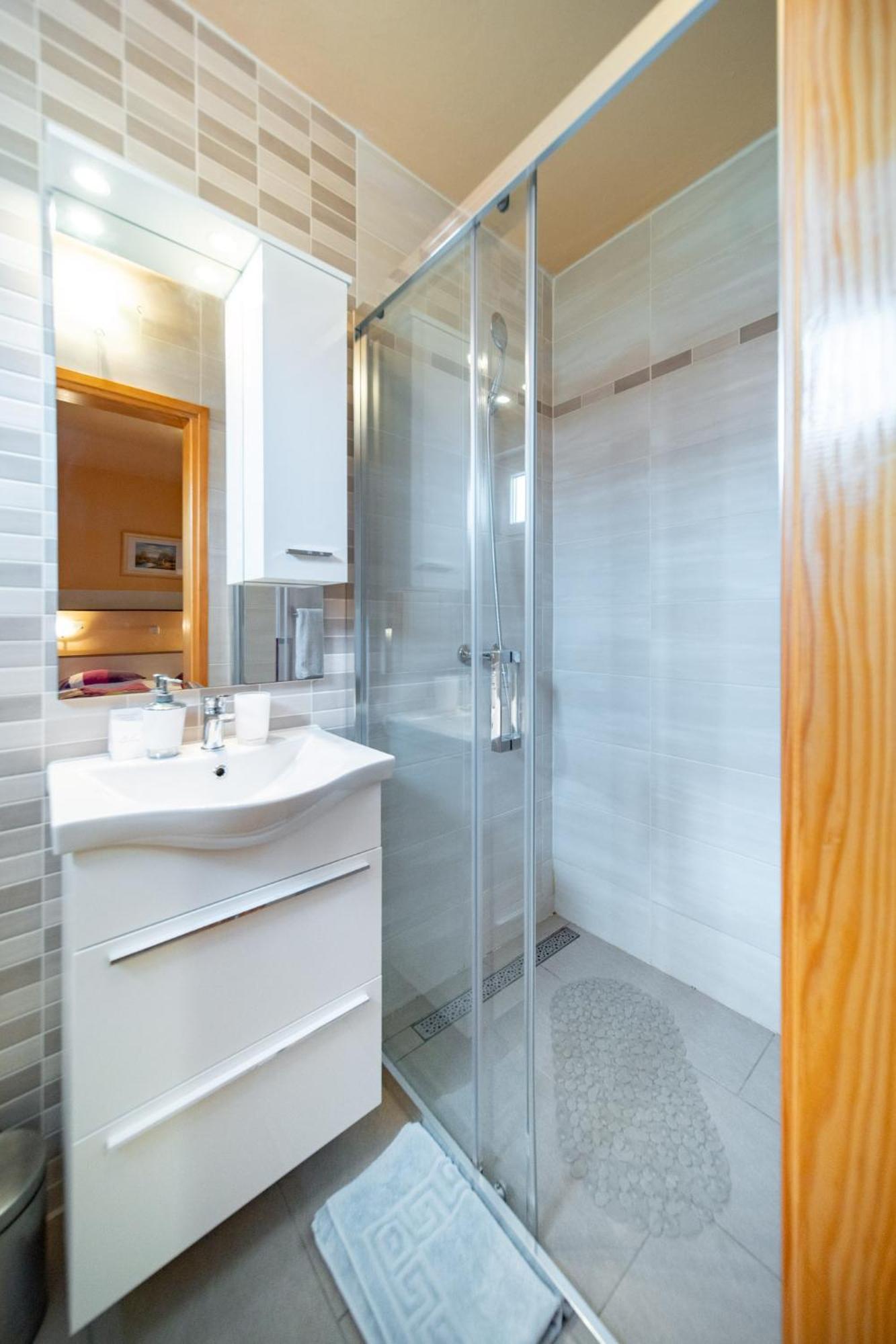 Guesthouse Mira Rab Town Ruang foto